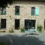 Hébergement de vacances L' Albizia Saint-Martin-de-Sallen