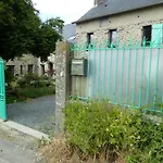 Hébergement de vacances L' Albizia *