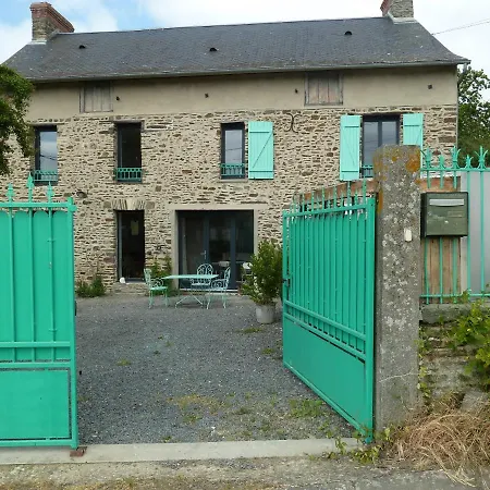 L' Albizia * Saint-Martin-de-Sallen