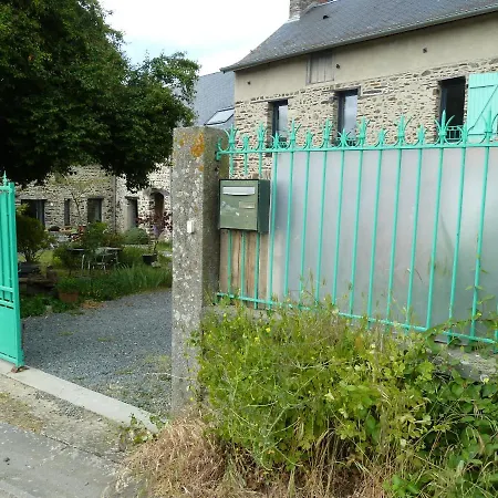 Hébergement de vacances L' Albizia *