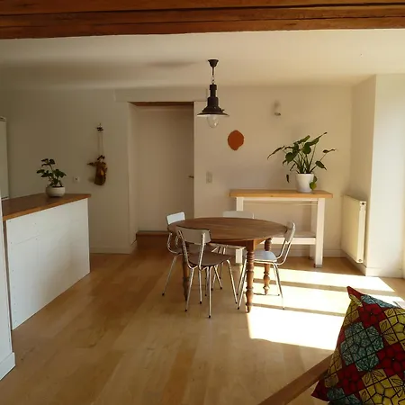 Hébergement de vacances L' Albizia *