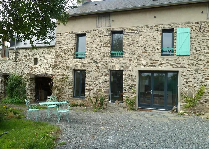 L' Albizia Saint-Martin-de-Sallen