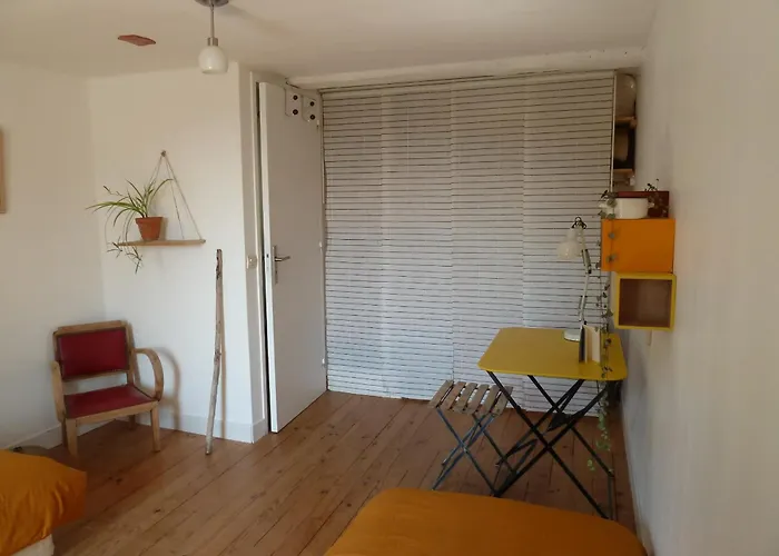 L' Albizia Holiday home Saint-Martin-de-Sallen